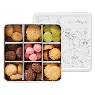 ＜サダハル・アオキ・パリ＞ビスキュイ　モワイヤン