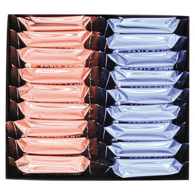 ＜シェ・シバタ＞サブレサンド１８個入　レーズン＆クランベリー