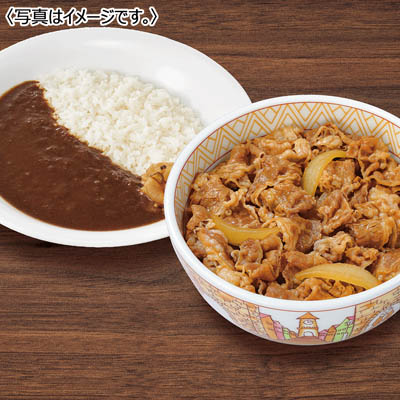 ＜すき家＞横濱カレー５食・牛丼の具５食セット