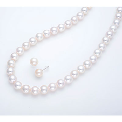 本真珠ネックレスセット　8.0mm　ピアス付き